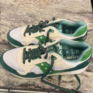 Saucony Green and White Athletic Shoes- Unisex Tennis Shoes